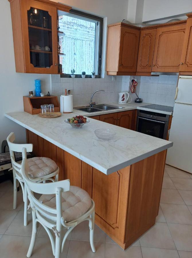 Jenny'S Luxury Flat Near The Center & Beach Каламата Екстер'єр фото