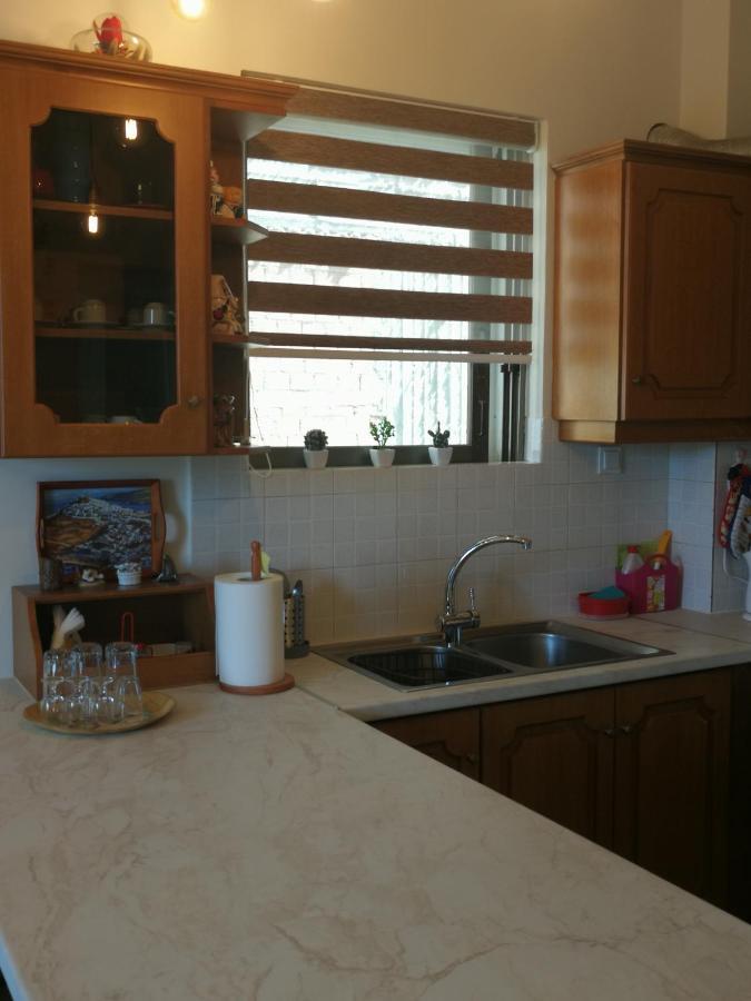 Jenny'S Luxury Flat Near The Center & Beach Каламата Екстер'єр фото